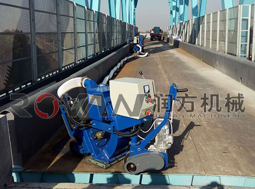 丝瓜污在线观看270在沪通长江大桥施工